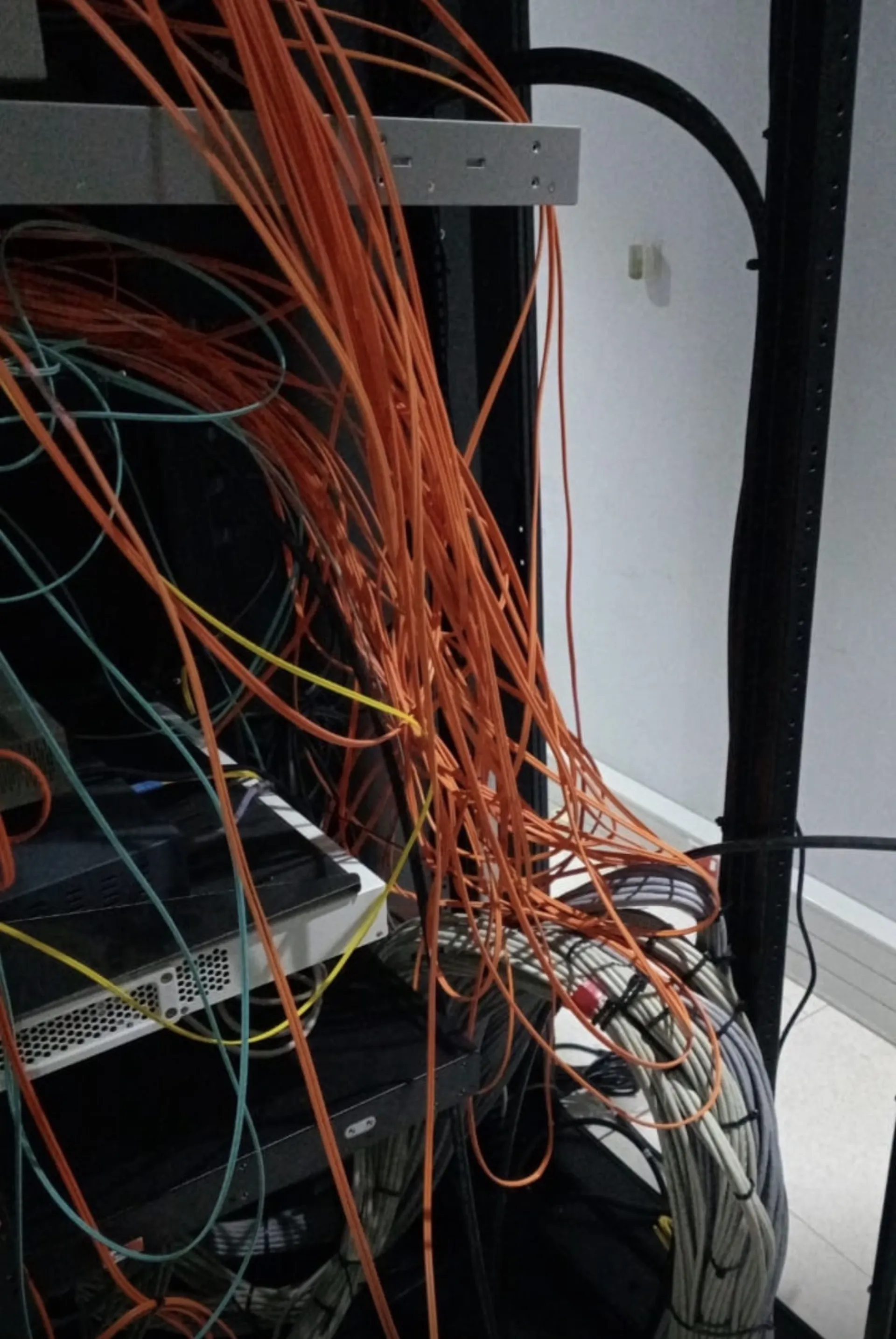 Cable & Data Centre Management - Image 6