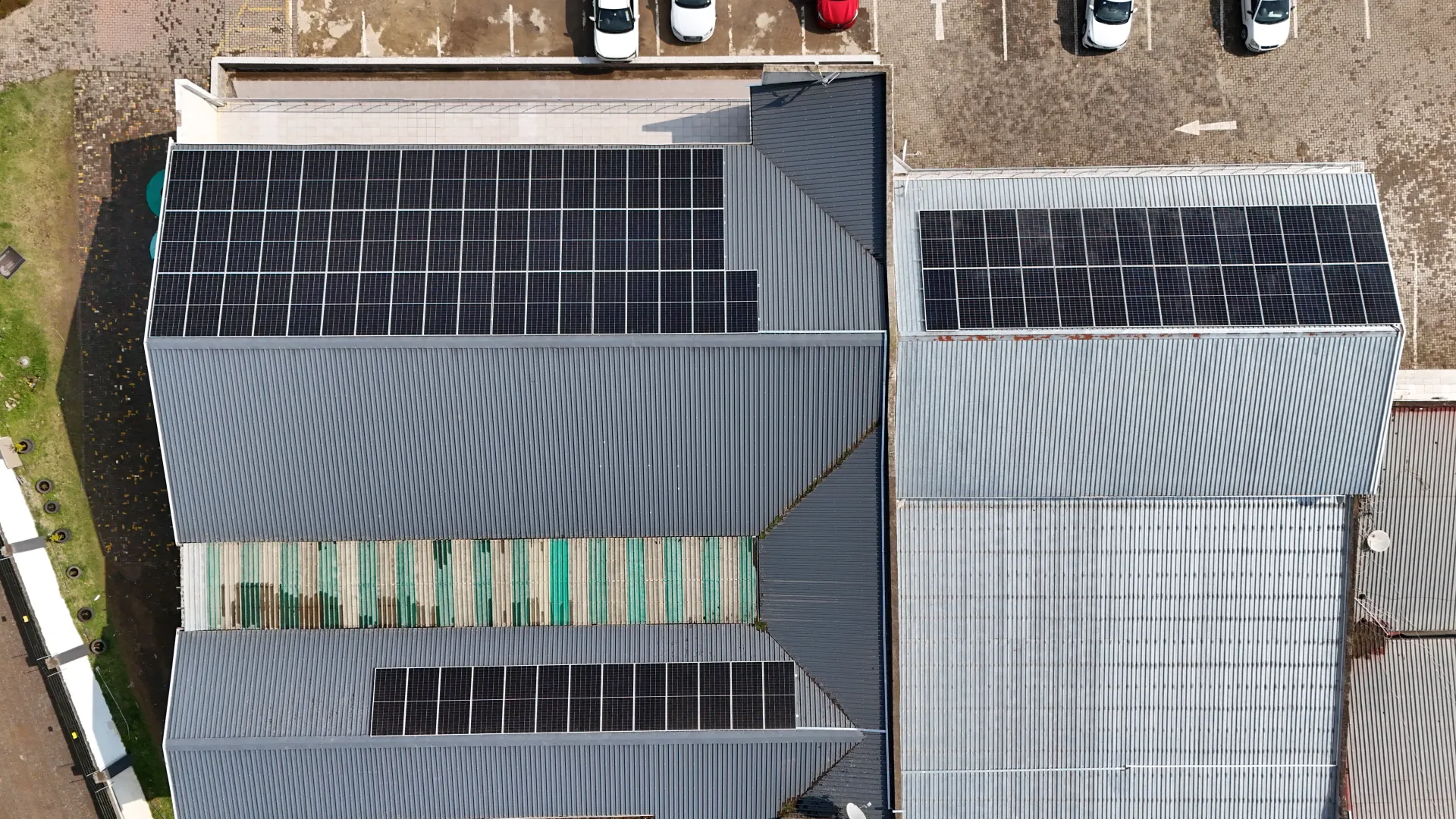 Zovuyo Hotel - Hybrid Solar - Image 2